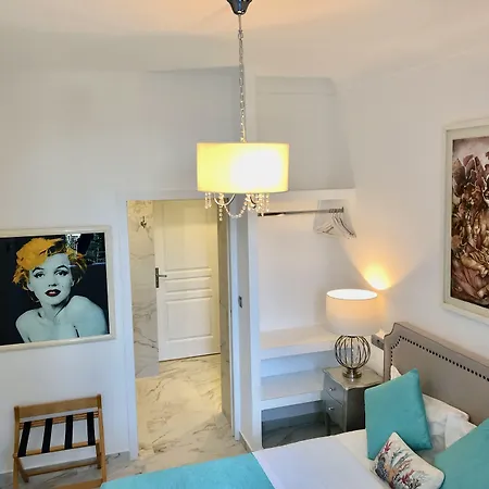 فندق Normandy 2*