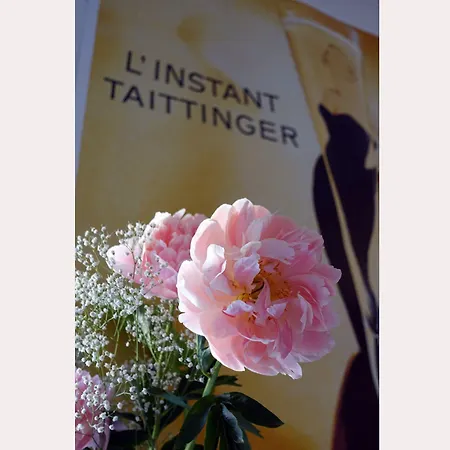 ノルマンディ ホテル 2*