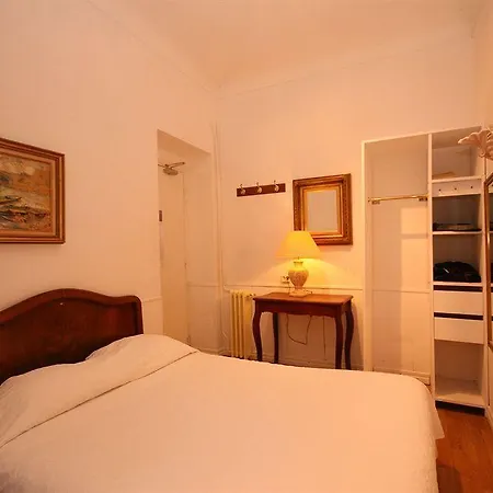Hotel Normandy 2*